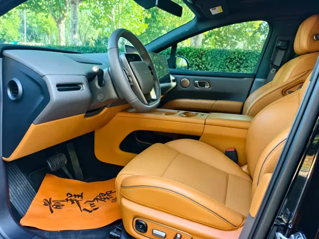 Li Auto i6 — Фото автомобиля 4