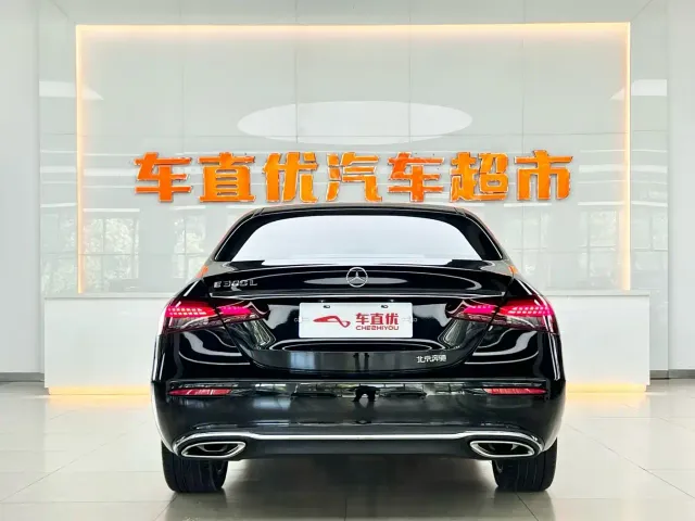 Mercedes-Benz E-Class — Фото автомобиля 6