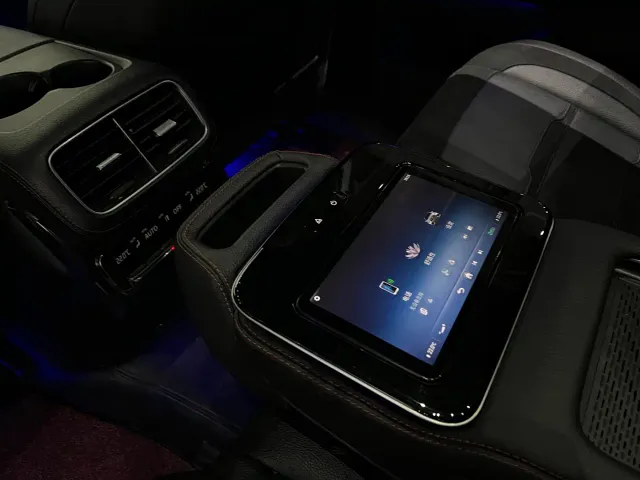 Mercedes-Benz GLE-Class AMG — Фото автомобиля 9
