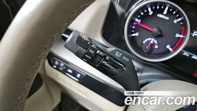 Kia Canival Carnival 4 поколение 9 мест Prestige — Фото автомобиля 29