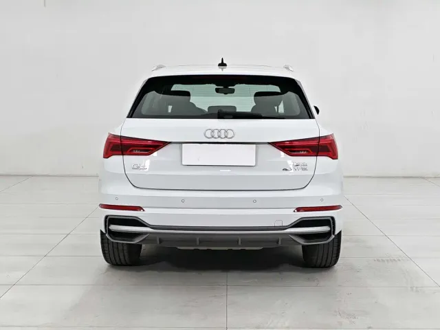Audi Q3 — Фото автомобиля 5
