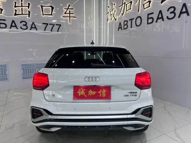 Audi Q2L — Фото автомобиля 5