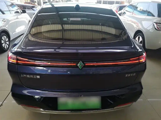 Baojun Xiangjing — Фото автомобиля 3