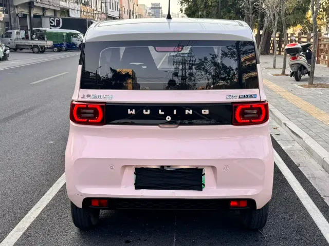 Wuling Hongguang Mini EV — Фото автомобиля 4