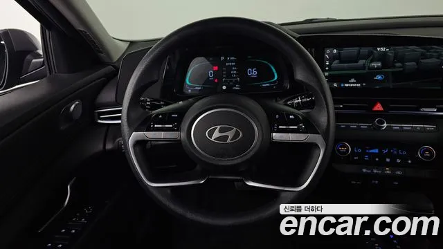 Hyundai Avante CN7 — Фото автомобиля 13