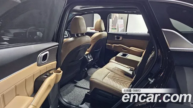 Kia Sorento — Фото автомобиля 10