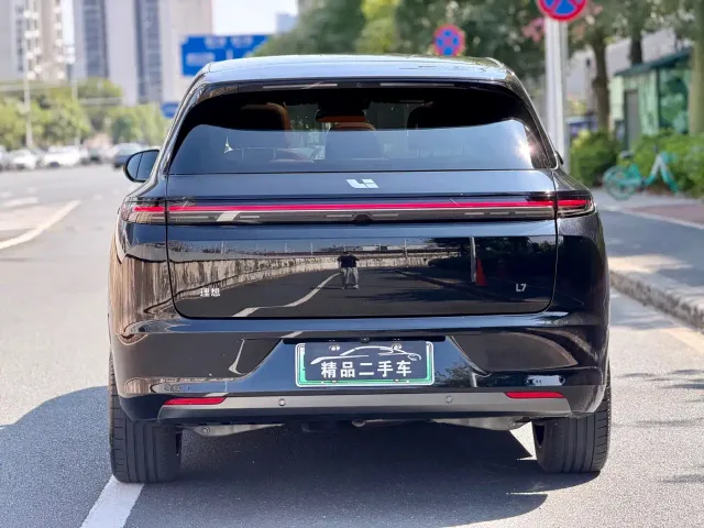 Li Auto L7 — Фото автомобиля 6