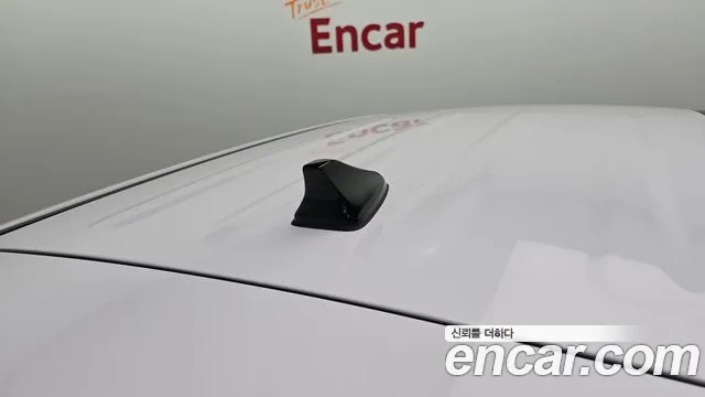 Hyundai Venue — Фото автомобиля 30