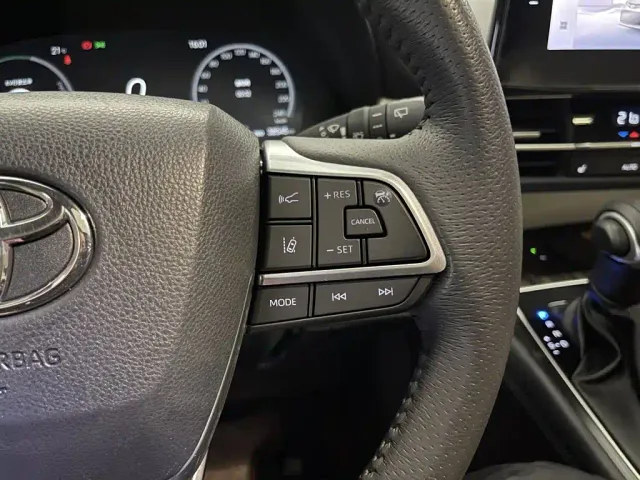 Toyota Granvia — Фото автомобиля 22