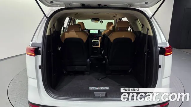 Kia Canival Carnival 4 поколение Дизель 9 мест Prestige — Фото автомобиля 15