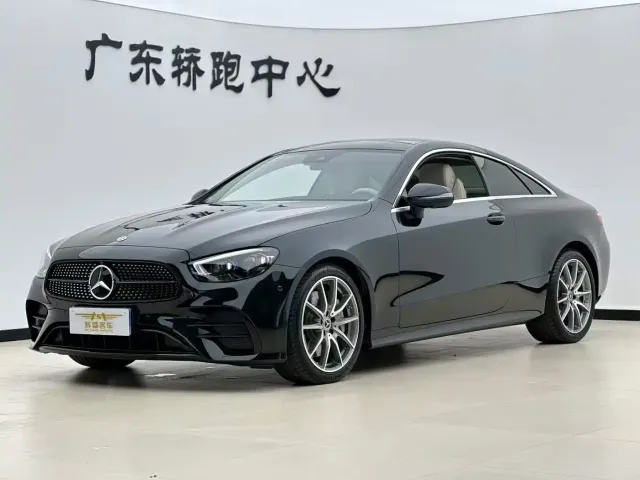 Фотография автомобиля — Mercedes-Benz E-Class