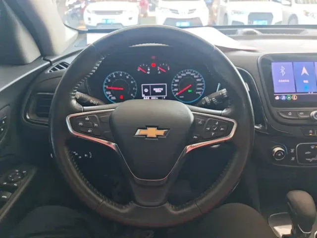 Chevrolet Equinox — Фото автомобиля 10