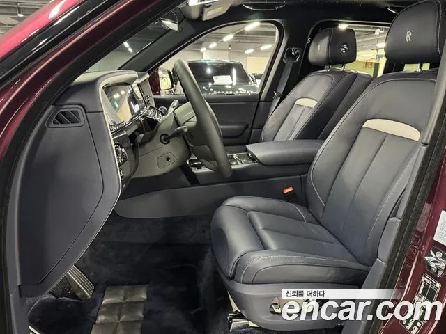 Rolls-Royce Cullinan — Фото автомобиля 10