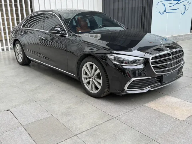 Mercedes-Benz S-Class — Фото автомобиля 2
