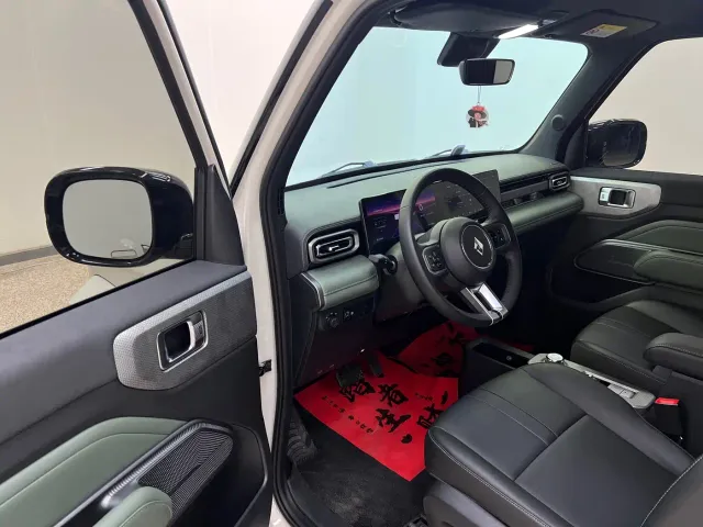 Baojun Yep — Фото автомобиля 12