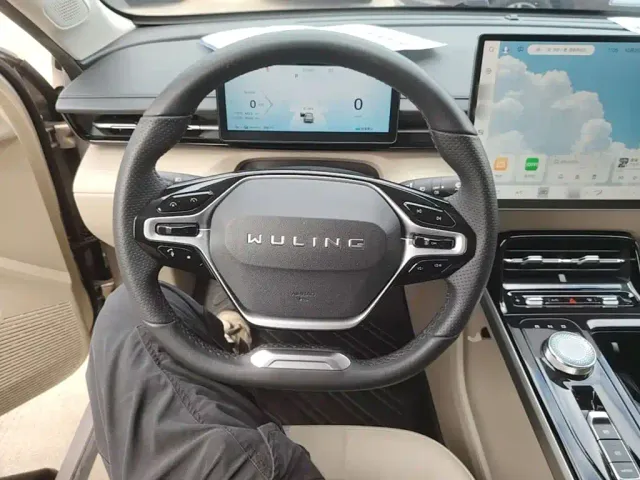 Wuling Starlight — Фото автомобиля 10