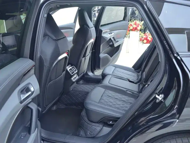 Audi Q5L — Фото автомобиля 5