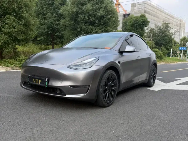 Фотография автомобиля — Tesla Model Y