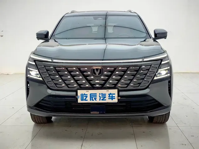 Changan CS75 Plus — Фото автомобиля 2