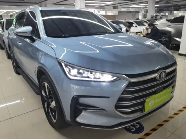 BYD Tang — Фото автомобиля 3