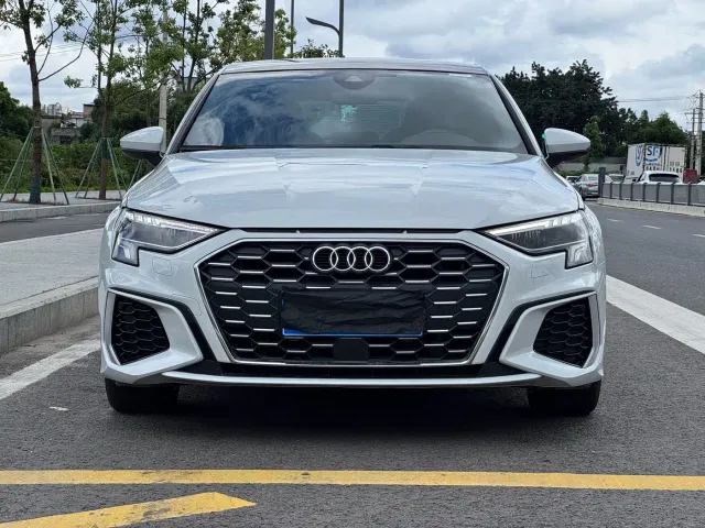 Audi A3 — Фото автомобиля 2