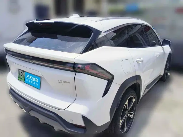 Geely Galaxy L7 — Фото автомобиля 5