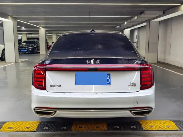 Hongqi H9 — Фото автомобиля 17