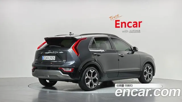 Kia Niro The All New Niro Signature — Фото автомобиля 2