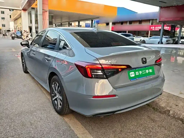 Honda Civic — Фото автомобиля 4