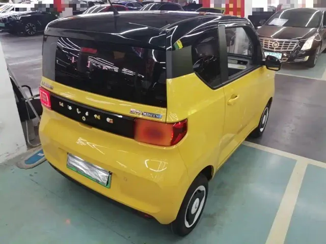 Wuling Hongguang Mini EV — Фото автомобиля 6