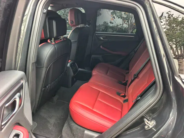 Porsche Macan — Фото автомобиля 6