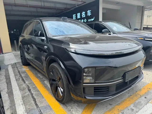 Li Auto L9 — Фото автомобиля 3