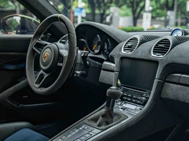 Porsche 718 — Фото автомобиля 15