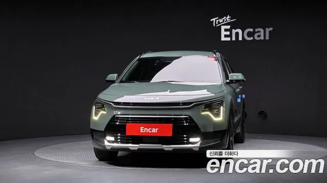 Kia Niro The All New Niro Signature — Фото автомобиля 3