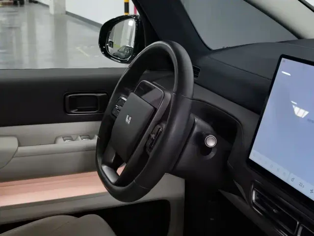 Li Auto MEGA — Фото автомобиля 22