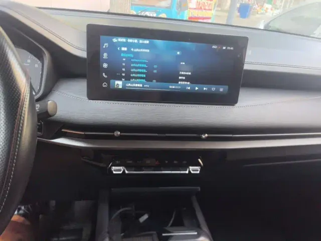 Wuling Jiachen — Фото автомобиля 5