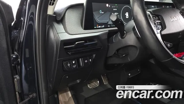 Kia EV6 — Фото автомобиля 13