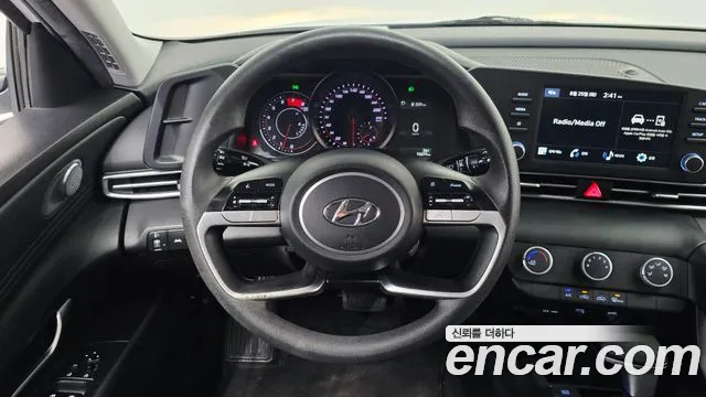 Hyundai AVANTE Avante (CN7) — Фото автомобиля 13