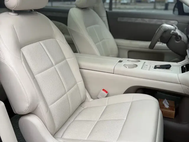 IM Motors LS6 — Фото автомобиля 9