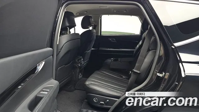 Genesis GV80 — Фото автомобиля 12