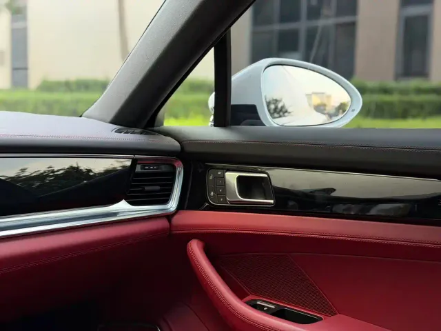Porsche Panamera — Фото автомобиля 13