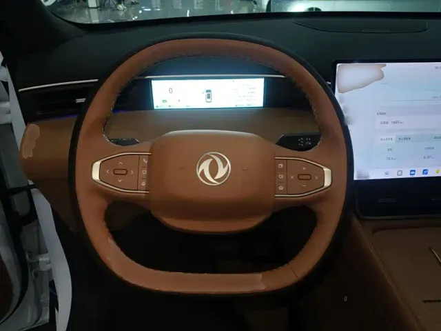 Dongfeng Aeolus L8 — Фото автомобиля 10