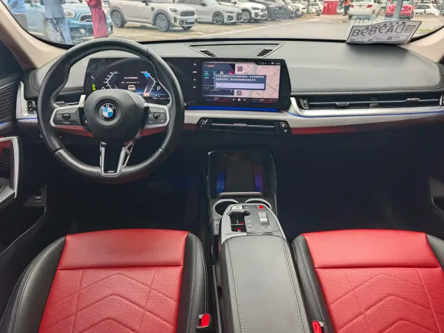 BMW X1 — Фото автомобиля 12