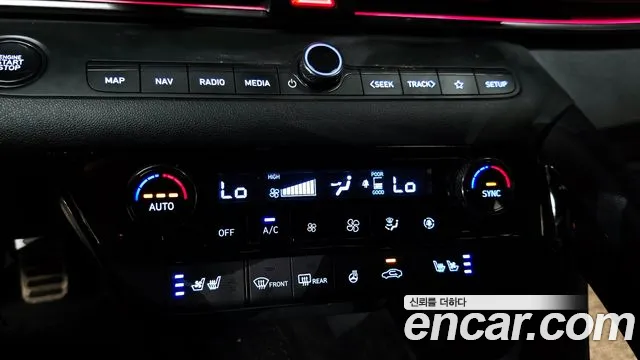Hyundai Avante CN7 — Фото автомобиля 29