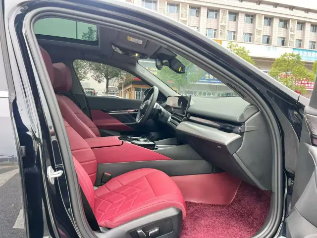 BMW 5 Series — Фото автомобиля 6
