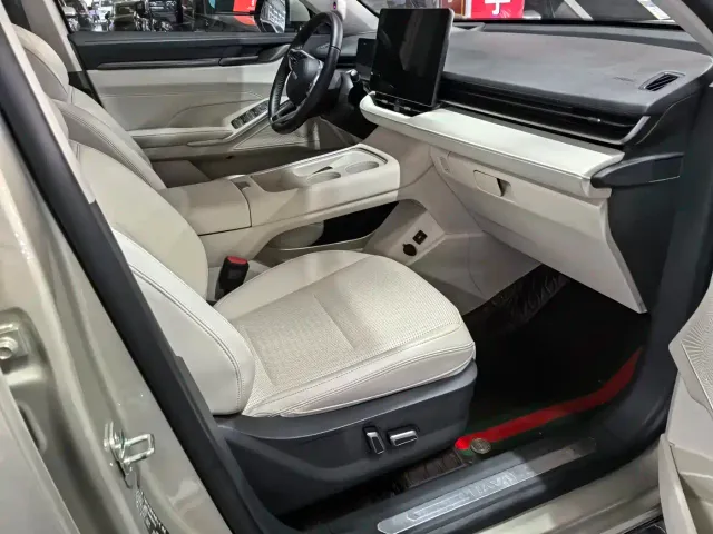 Haval H6 — Фото автомобиля 10