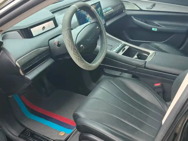 Exeed Exlantix ES 2024 Model National Trend Edition — Фото автомобиля 3