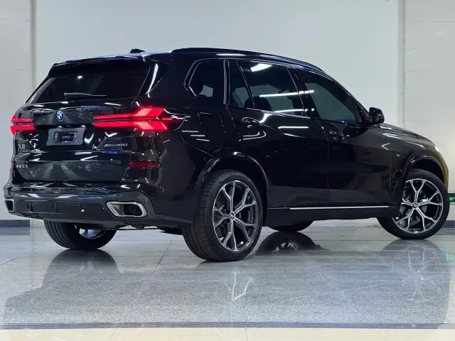 BMW X5 — Фото автомобиля 6
