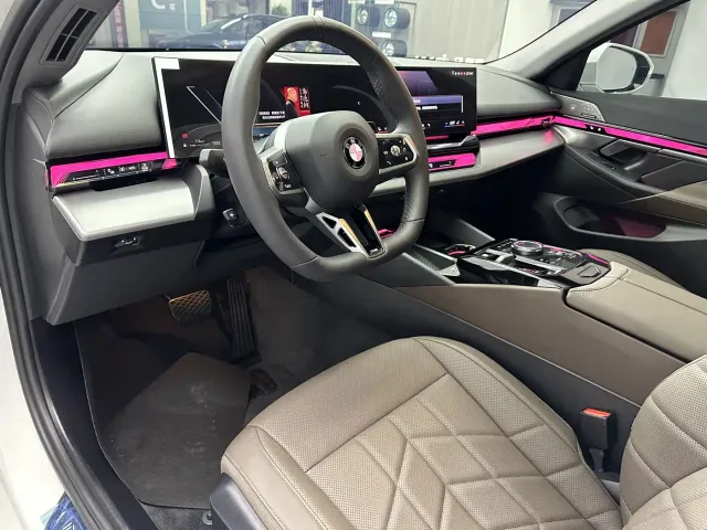 BMW 5 Series — Фото автомобиля 13