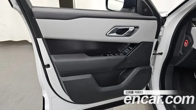 Land Rover Range Rover Velar — Фото автомобиля 13